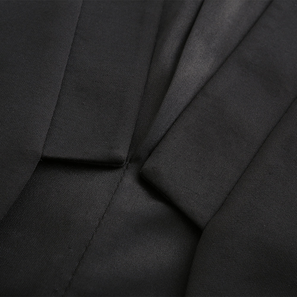 Women's slim-fitting blazer