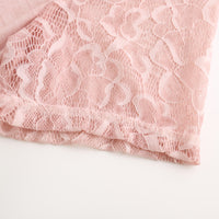 Elegante blusa de encaje con escote en V, prenda lavada, top femenino