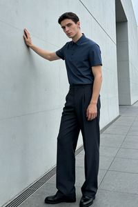 Polo unisex de piqué de alto rendimiento con costuras térmicas. Ideal para golf o ropa deportiva. M-01-007 Azul marino