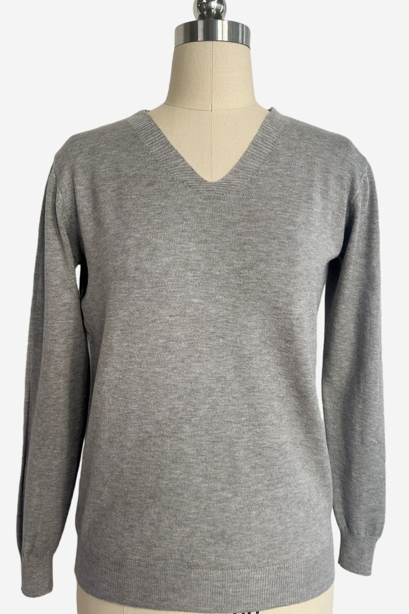Women's Everyday Soft V-neck Cozy Sweater|One Size Fits Most|W-03-011 Light Grey