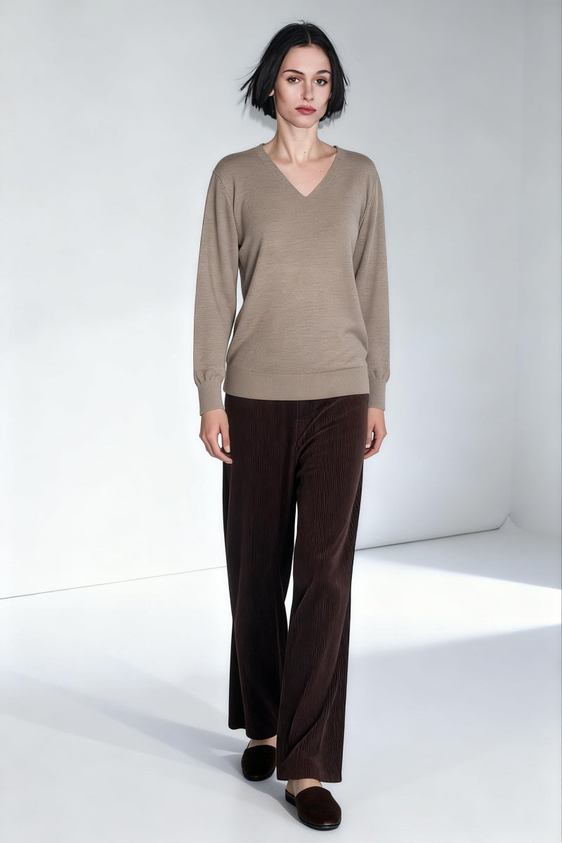 Suéter suave y acogedor con cuello en V para mujer | Talla única | W-03-011 Avena