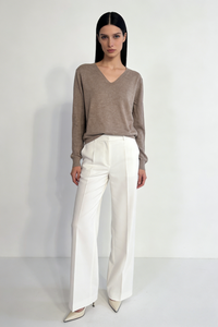 Suéter suave y acogedor con cuello en V para mujer | Talla única | W-03-011 | Negro