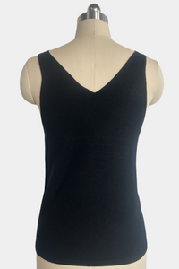 Chaleco de punto suave con cuello en V: prenda ligera para uso diario W-03-014 Negro