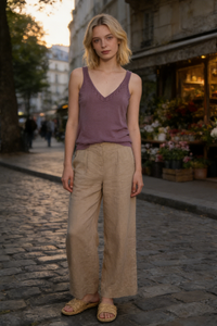 Chaleco de punto suave con cuello en V: prenda ligera para uso diario W-03-014 Negro