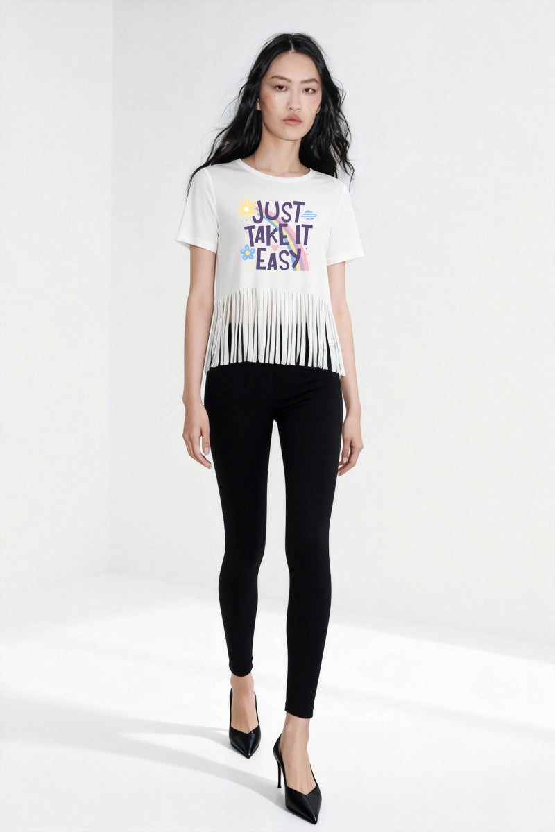 Top corto de punto ceñido con flecos ondulantes en la parte inferior | W-04-001-Blanco