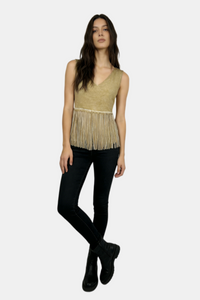 Camiseta de tirantes para mujer con escote en V, dobladillo con flecos y teñido en prenda - Cuerpo de doble capa W-04-003 DD Buckskin