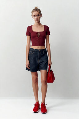 Top corto de mujer con cuello cuadrado, ribete de encaje y manga corta - W-04-007 Ladrillo