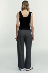 Women’s Ribbed Lettuce-Edge Crop Tank – Contrast Overlock Seam Detail-W-04-008 Black