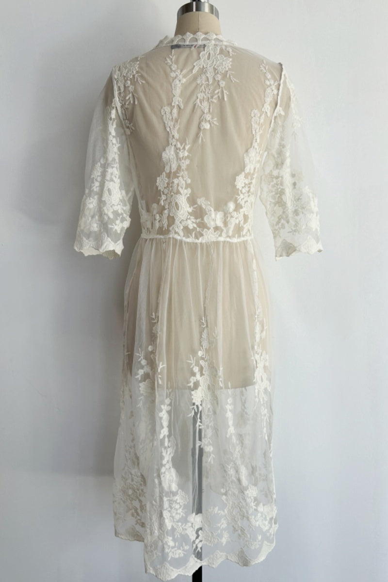 Women’s Floral Lace Longline Poncho – Scalloped Edge Open Front-W-04-015-020 Cream