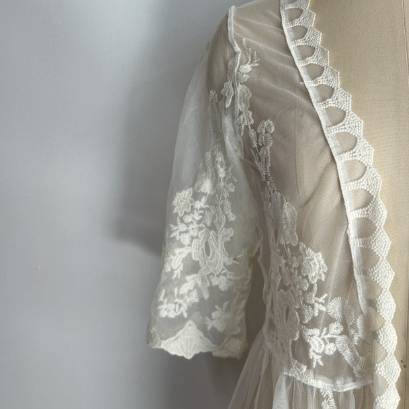 Women’s Floral Lace Longline Poncho – Scalloped Edge Open Front-W-04-015-020 Cream