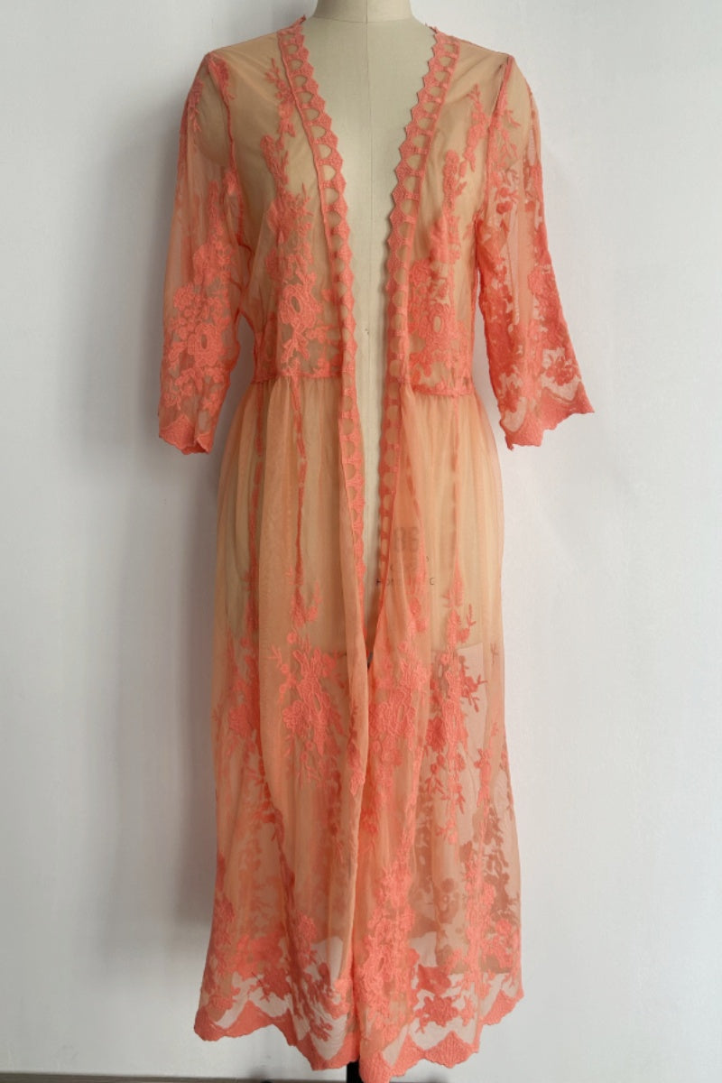 Poncho largo de encaje floral para mujer, con borde festoneado y abertura frontal - W-04-015-250 Coral