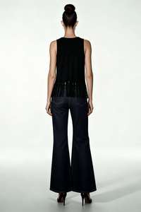 Camiseta de tirantes de ante sintético con escote redondo y flecos para mujer, color negro azabache - W-05-011-010