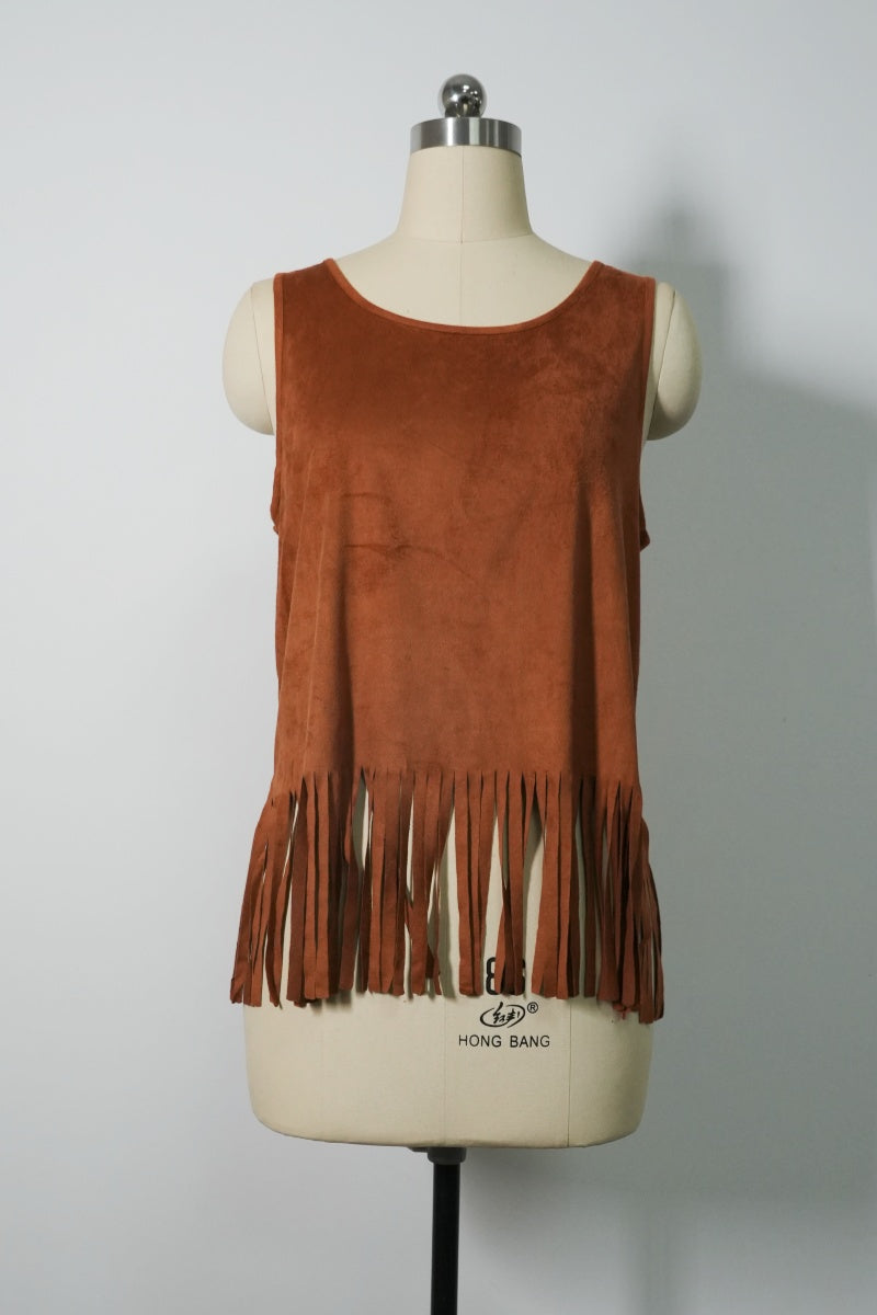 Camiseta de tirantes de ante sintético con escote redondo y flecos para mujer, color moca intenso - W-05-011-663