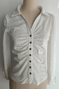 Camisa de terciopelo elástico texturizado con botones | Cuello femenino | W-08-001-020 Blanco