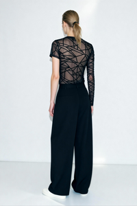 Top de malla flocada transparente con cuello medio para mujer | Manga larga | Estampado geométrico W-17-001 Negro