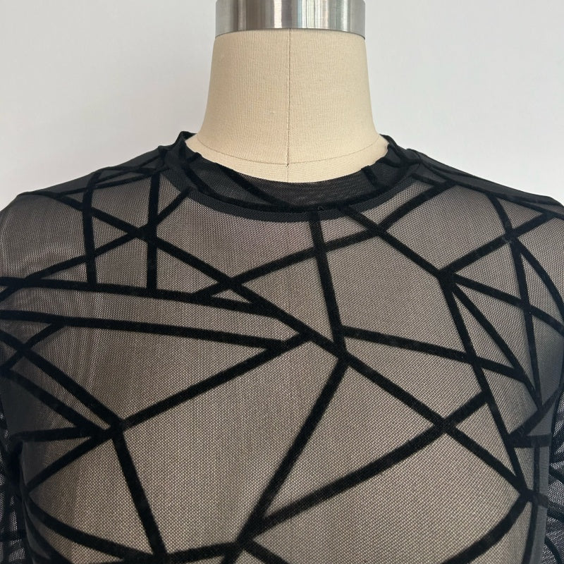 Top de malla flocada transparente con cuello medio para mujer | Manga larga | Estampado geométrico W-17-001 Negro